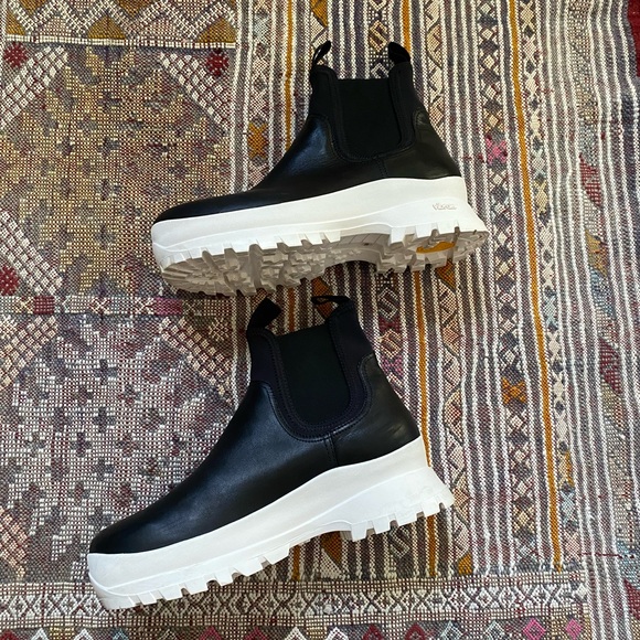 Leoffler Randall Platform Chelsea Boots - Picture 2 of 7